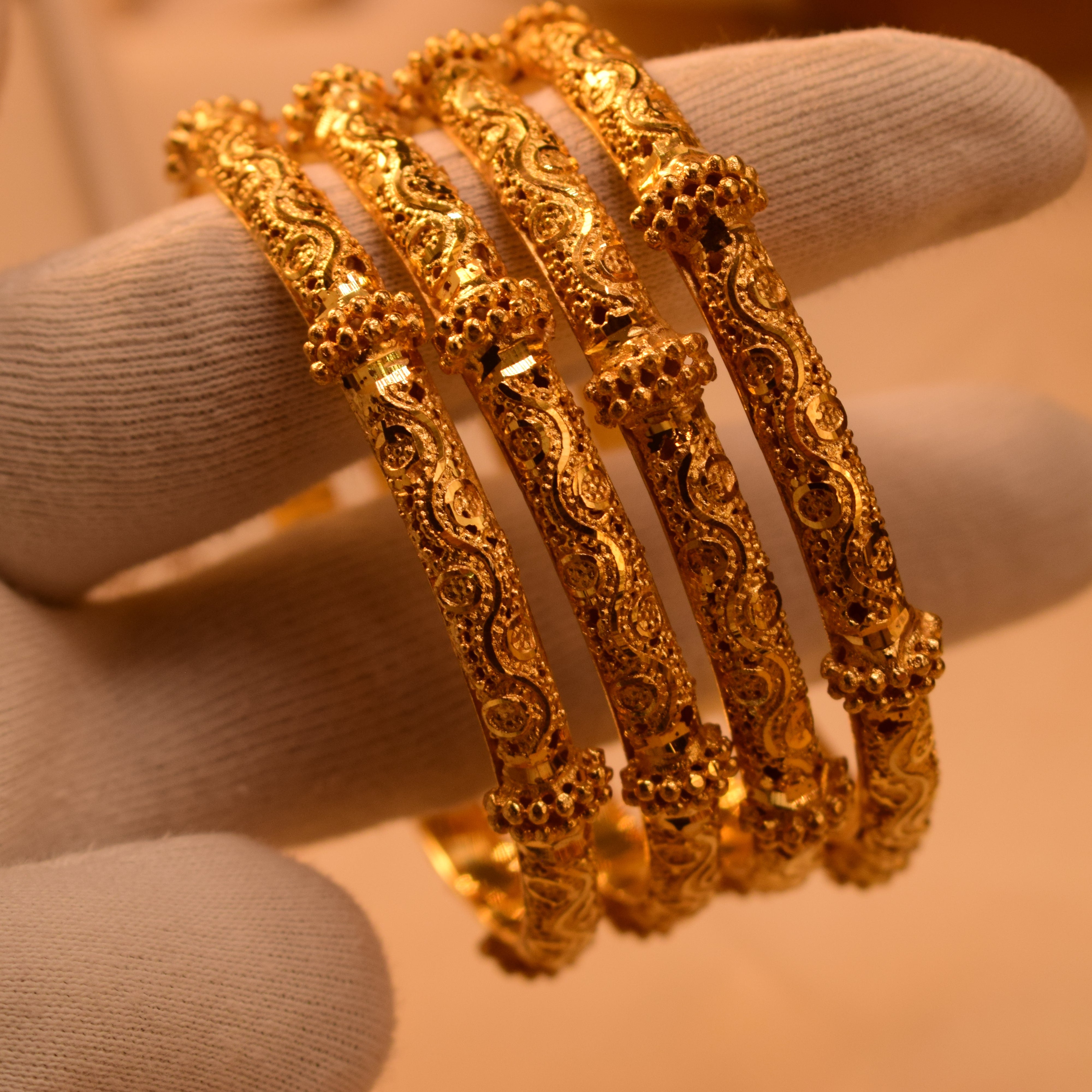 Elegant Design 24K Gold Plated 4pc Bangle Set for Girls/Women