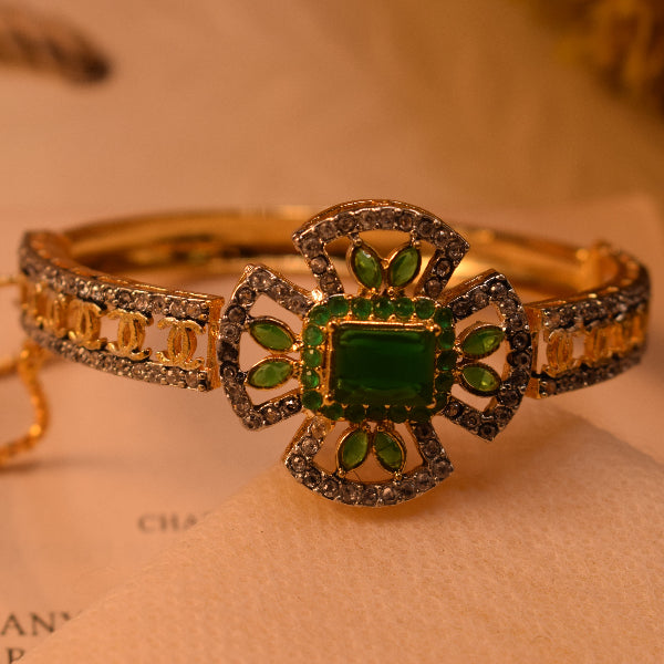 Fancy Design Gold Plated Crystal Stones Bangle for Girls/Women