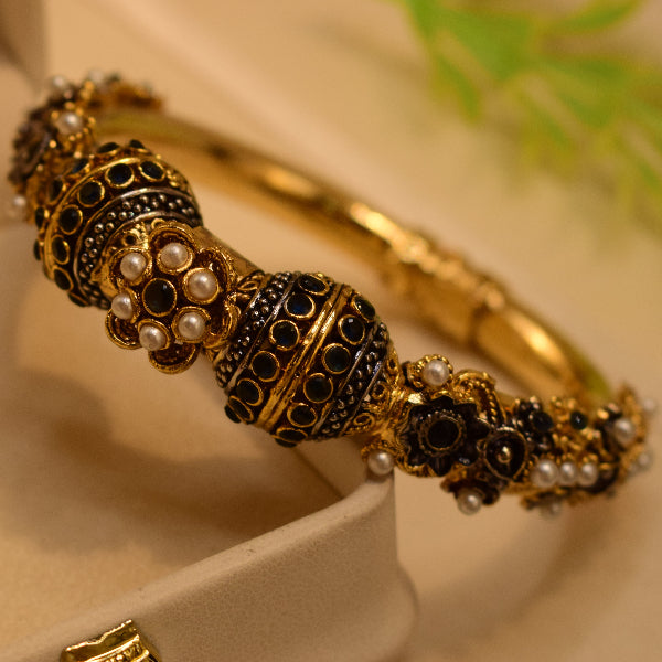 Sparkling Design Gold Plated Crystal Stones Bangle for Girls/Women