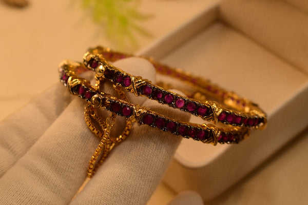Luxury Design Gold Plated Crystal Stones 2pc Bangle Set for Girls/Women