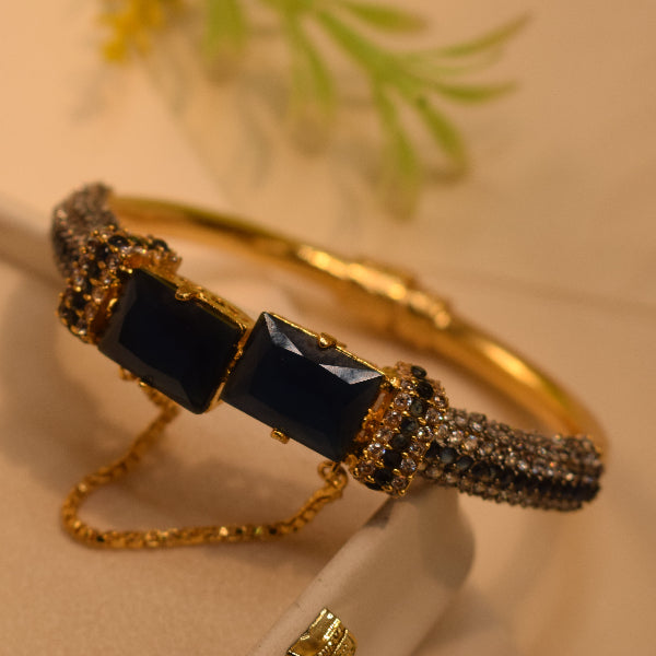 Glamorous Design Gold Plated Crystal Stones Bangle for Girls/Women