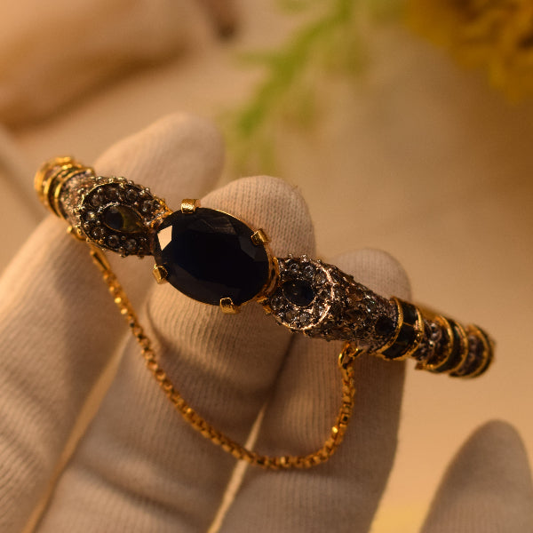 Charming Design Gold Plated Crystal Stones Bangle for Girls/Women