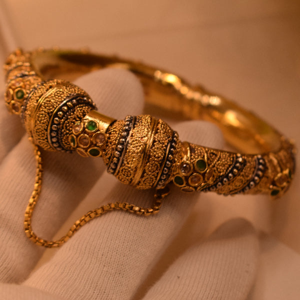 Fancy Design Gold Plated Crystal Stones Bangle for Girls/Women