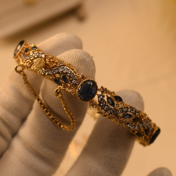 Dazzling Unique Design Gold Plated Crystal Stones Bangle for Girls/Women