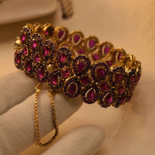 Charming Unique Design Gold Plated Crystal Stones Bracelet for Girls/Women