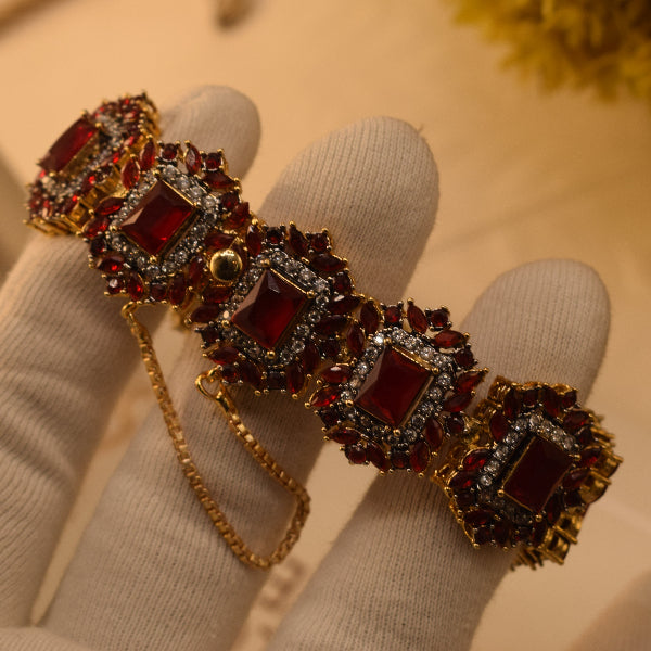Glamorous Design Gold Plated Crystal Stones Bracelet for Girls/Women