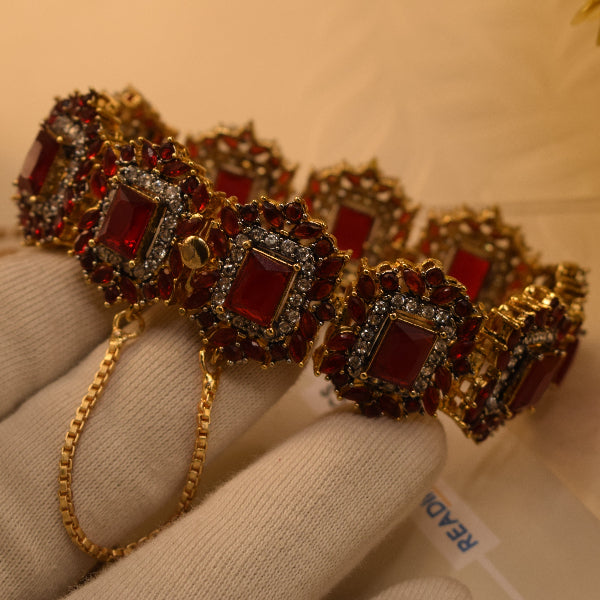 Glamorous Design Gold Plated Crystal Stones Bracelet for Girls/Women