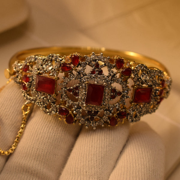 Beautiful Unique Design Gold Plated Crystal Stones Bangle for Girls/Women
