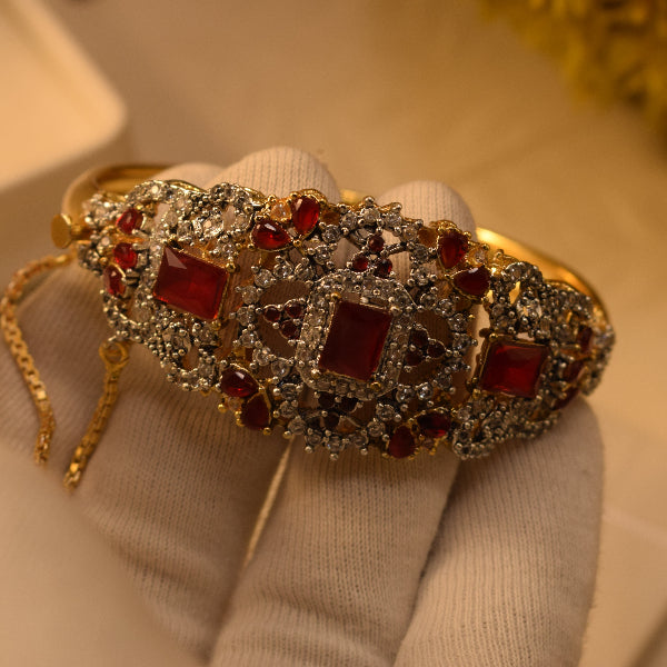 Beautiful Unique Design Gold Plated Crystal Stones Bangle for Girls/Women