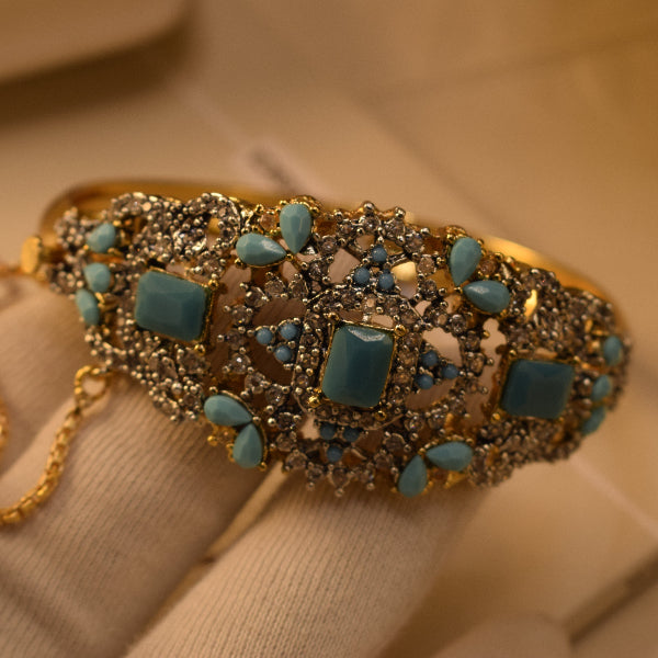 Beautiful Unique Design Gold Plated Crystal Stones Bangle for Girls/Women