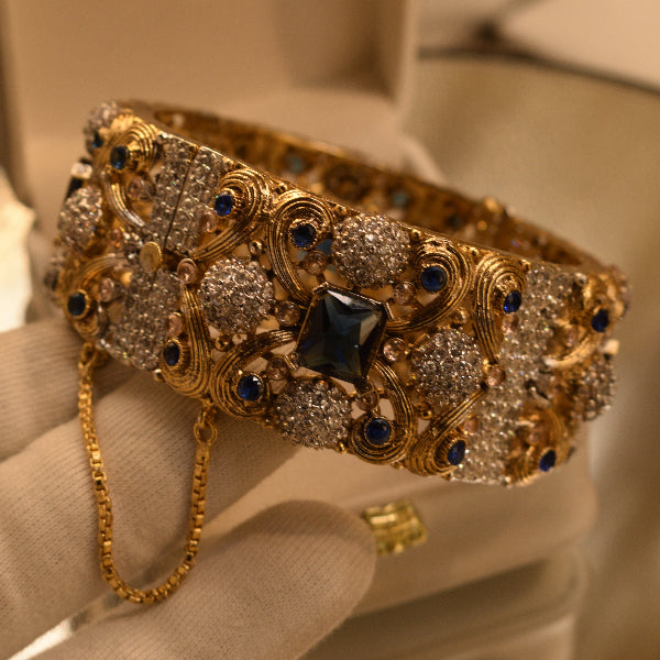 Fancy Unique Design Gold Plated Crystal Stones Bangle for Girls/Women