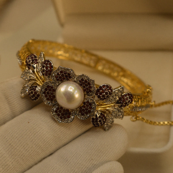 Stylish Unique Design Gold Plated Crystal Stones Bangle for Girls/Women