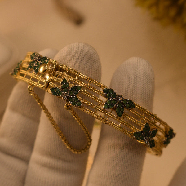 Charming Unique Design Gold Plated Crystal Stones Bangle for Girls/Women