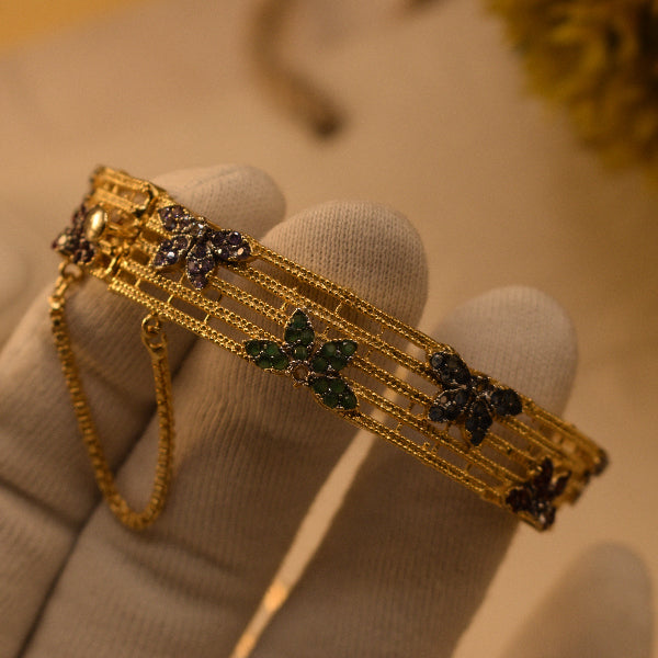 Charming Unique Design Gold Plated Crystal Stones Bangle for Girls/Women