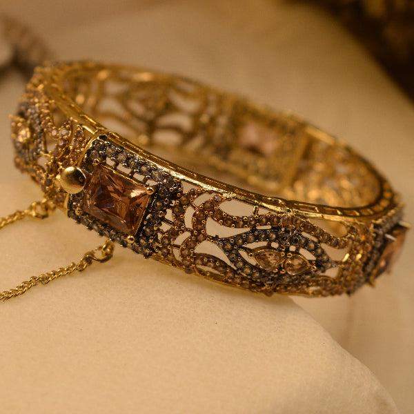 Fancy Unique Design Gold Plated Crystal Stones Bangle for Girls/Women