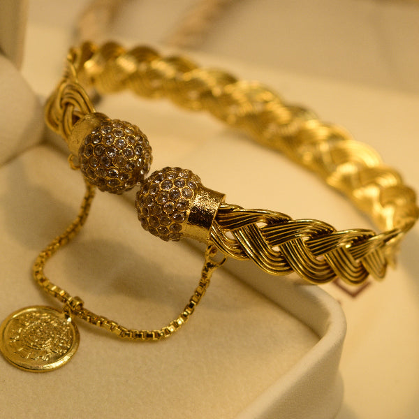 Fancy Unique Design Gold Plated Crystal Stones Bangle for Girls/Women