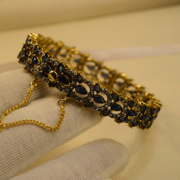 Fancy Unique Design Gold Plated Crystal Stones Bangle for Girls/Women