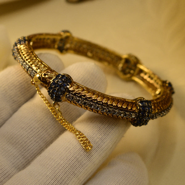 Charming Design Gold Plated Crystal Stones Bangle for Girls/Women