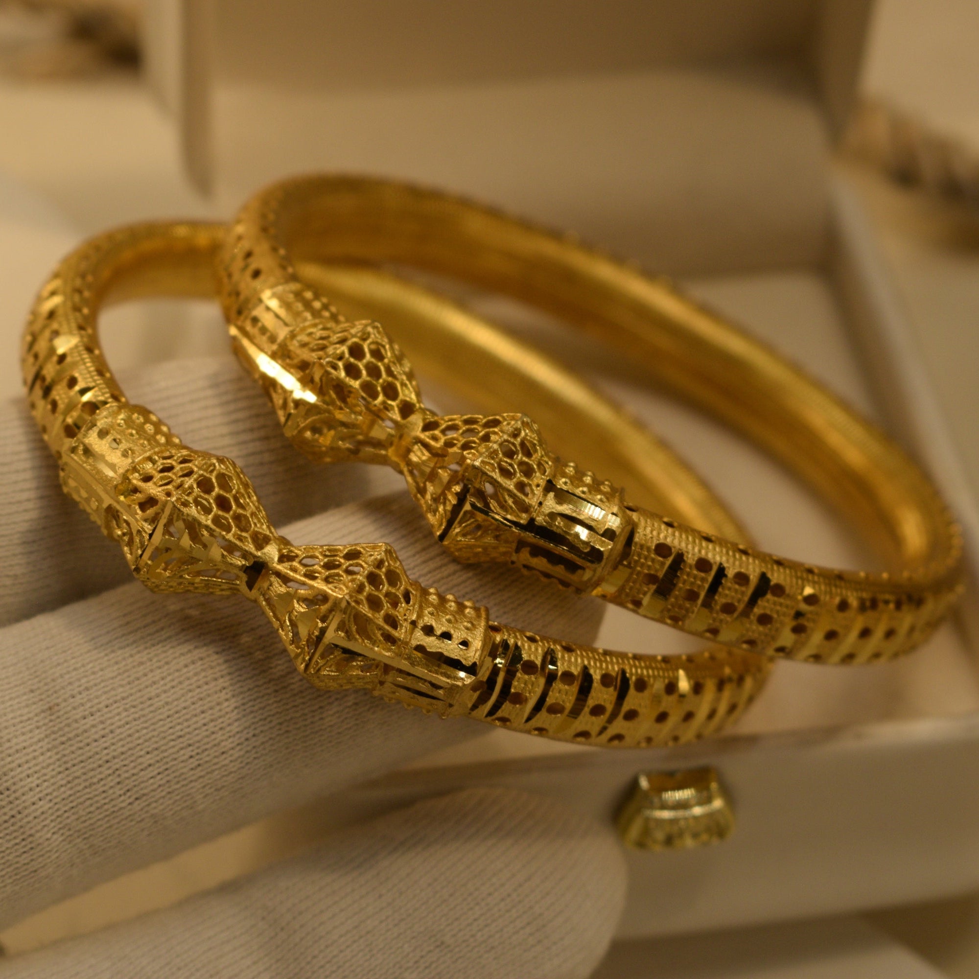 Luminous Unique Design Gold Plated 2pc Bangle Set for Girls/Women
