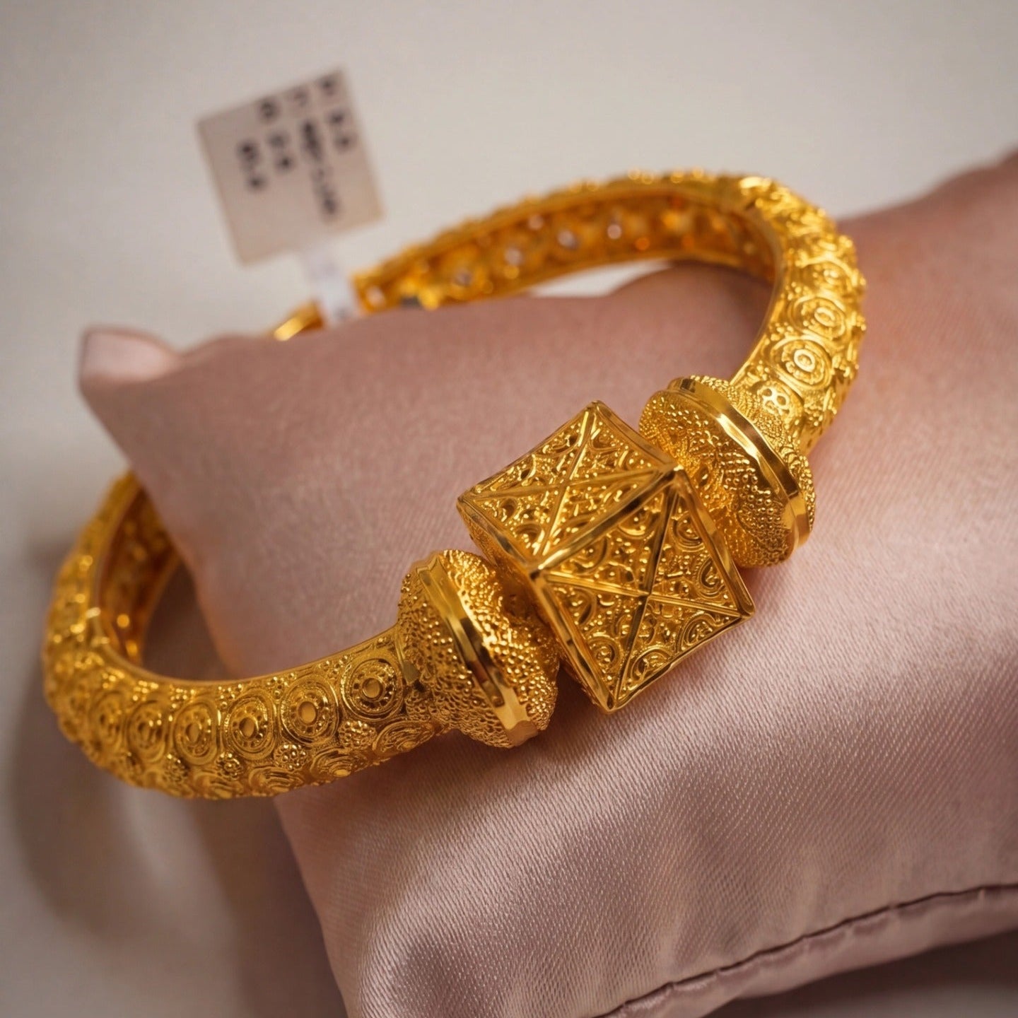 Stylish Unique Design 24K Gold Plated Bangle for Girls/Women