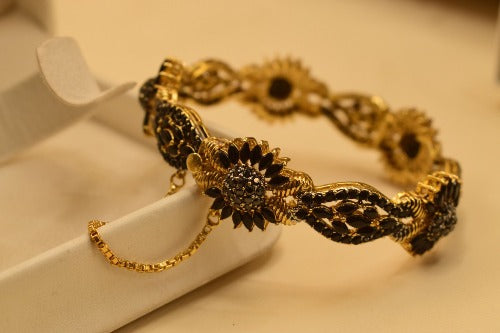 Unique Design Gold Plated Ferozi/black Bangles for Girls/Women