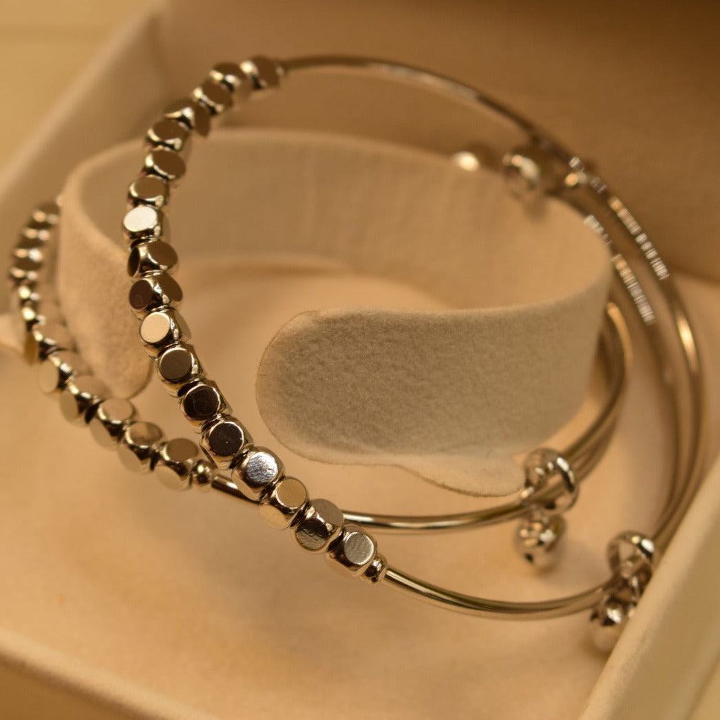 Elegant Design Silver/Golden Bangles for Girls/Women