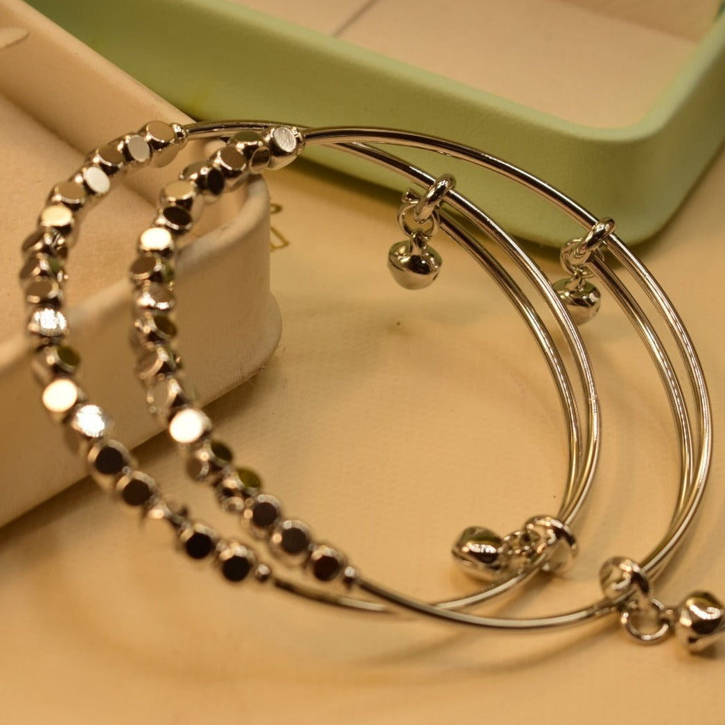 Glamorous Stylish Design Silver Bangles Set for Girls/Women