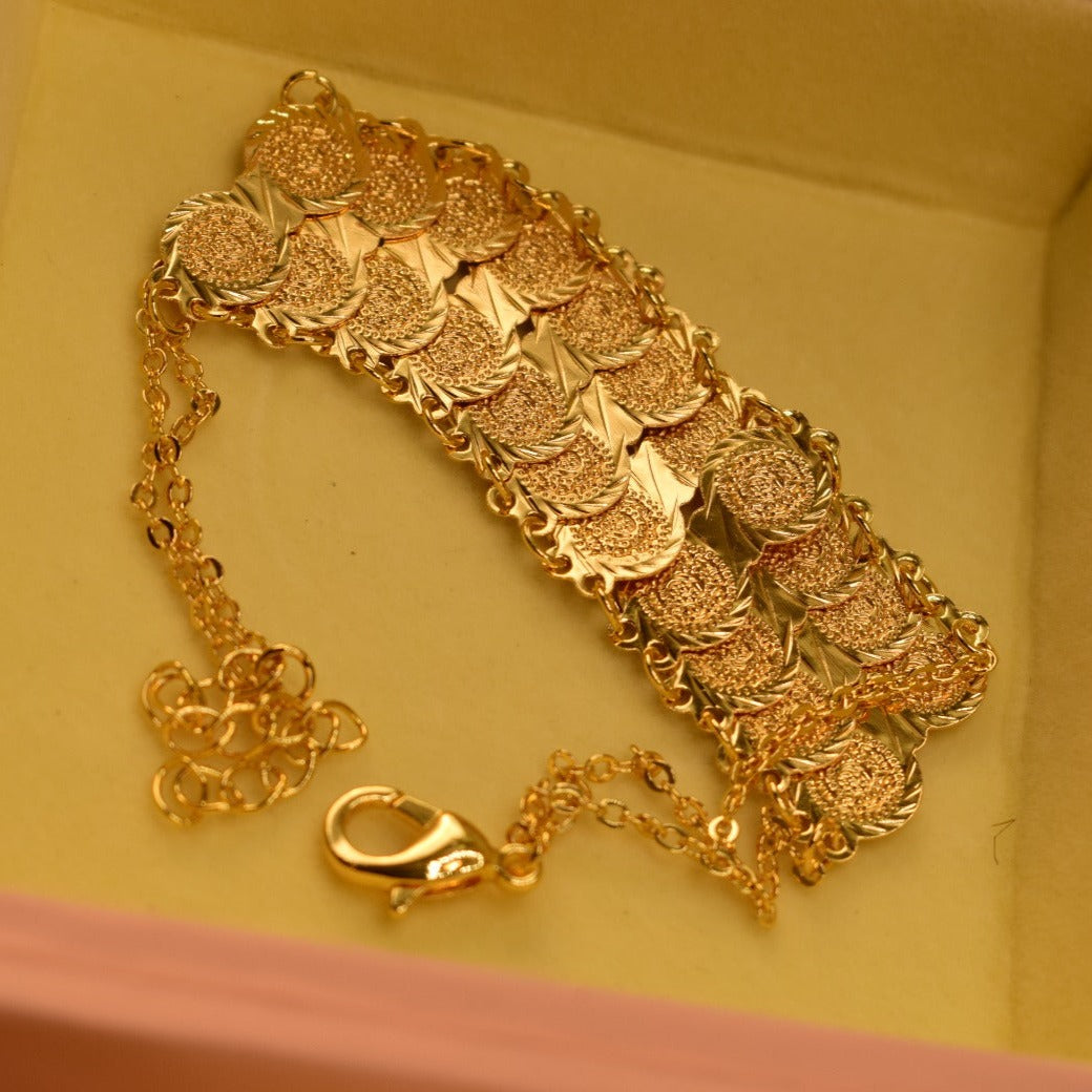 Elegant Unique Design Gold Plated Bracelet for Girls/Women