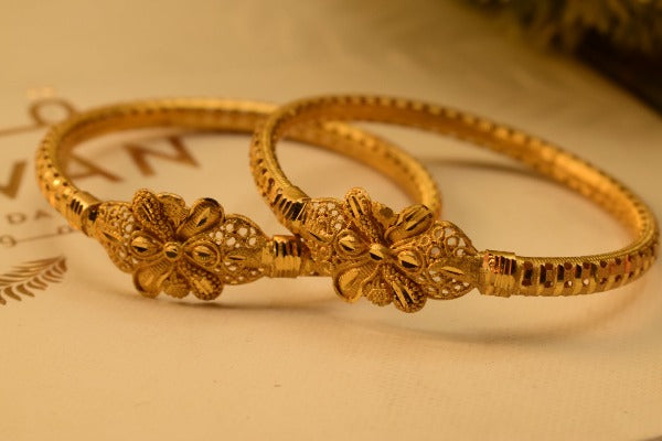 Elegant Fancy Golden Bangle Sets for Girls/Women