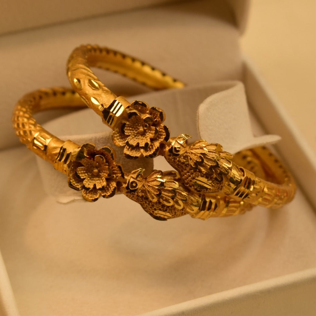 Elegant Fancy Golden Bangle Sets for Girls/Women