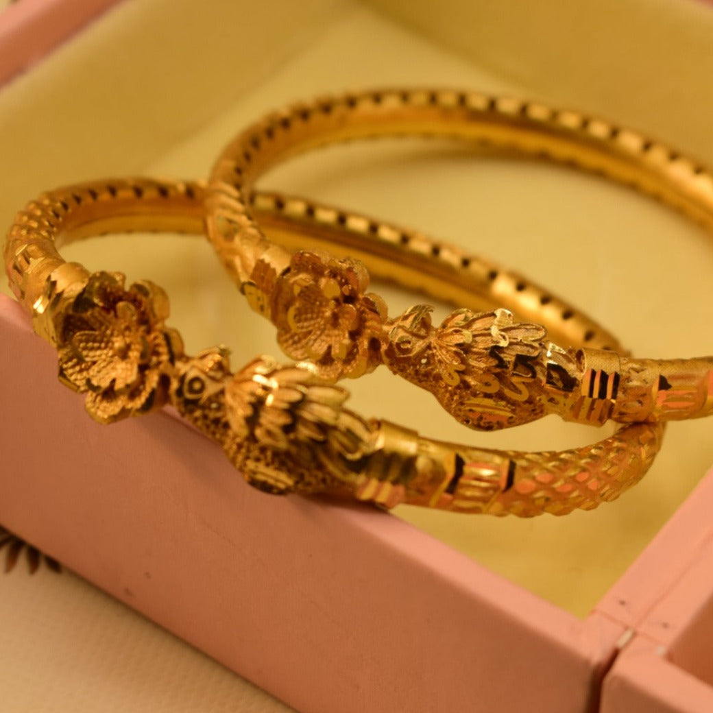 Elegant Fancy Golden Bangle Sets for Girls/Women