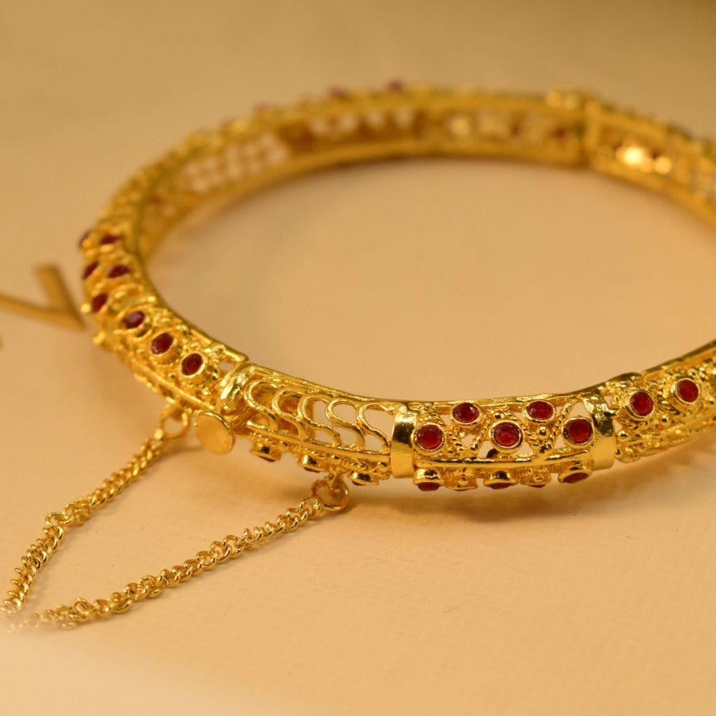 Elegant Design Gold Plated Bangle for Girls/Women