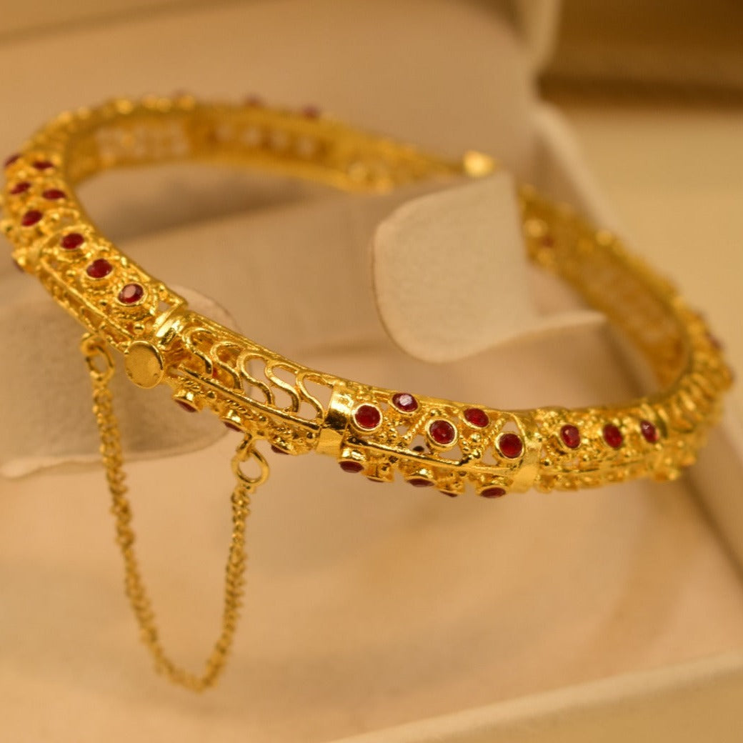 Elegant Design Gold Plated Bangle for Girls/Women