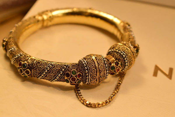 Stylish Unique Design Real Stones Gold Plated Bangle for Girls/Women