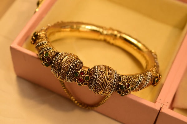 Stylish Unique Design Real Stones Gold Plated Bangle for Girls/Women