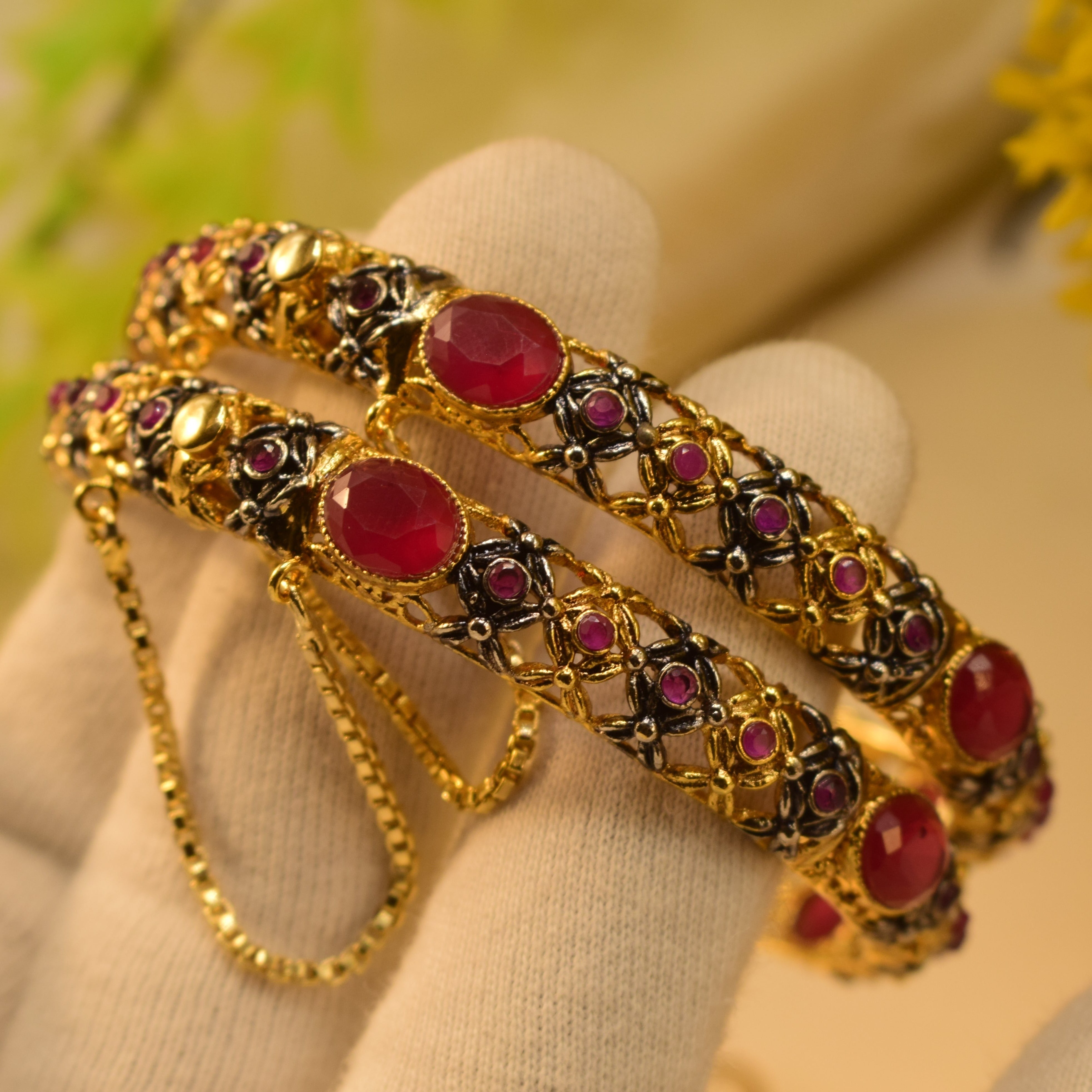 Luxury Design Gold Plated Real Stone Bangles Set for Girls/Women