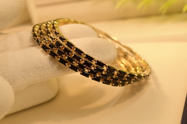 Luxury Unique Design Gold Plated Real Stones Bangle Set for Girls/Women