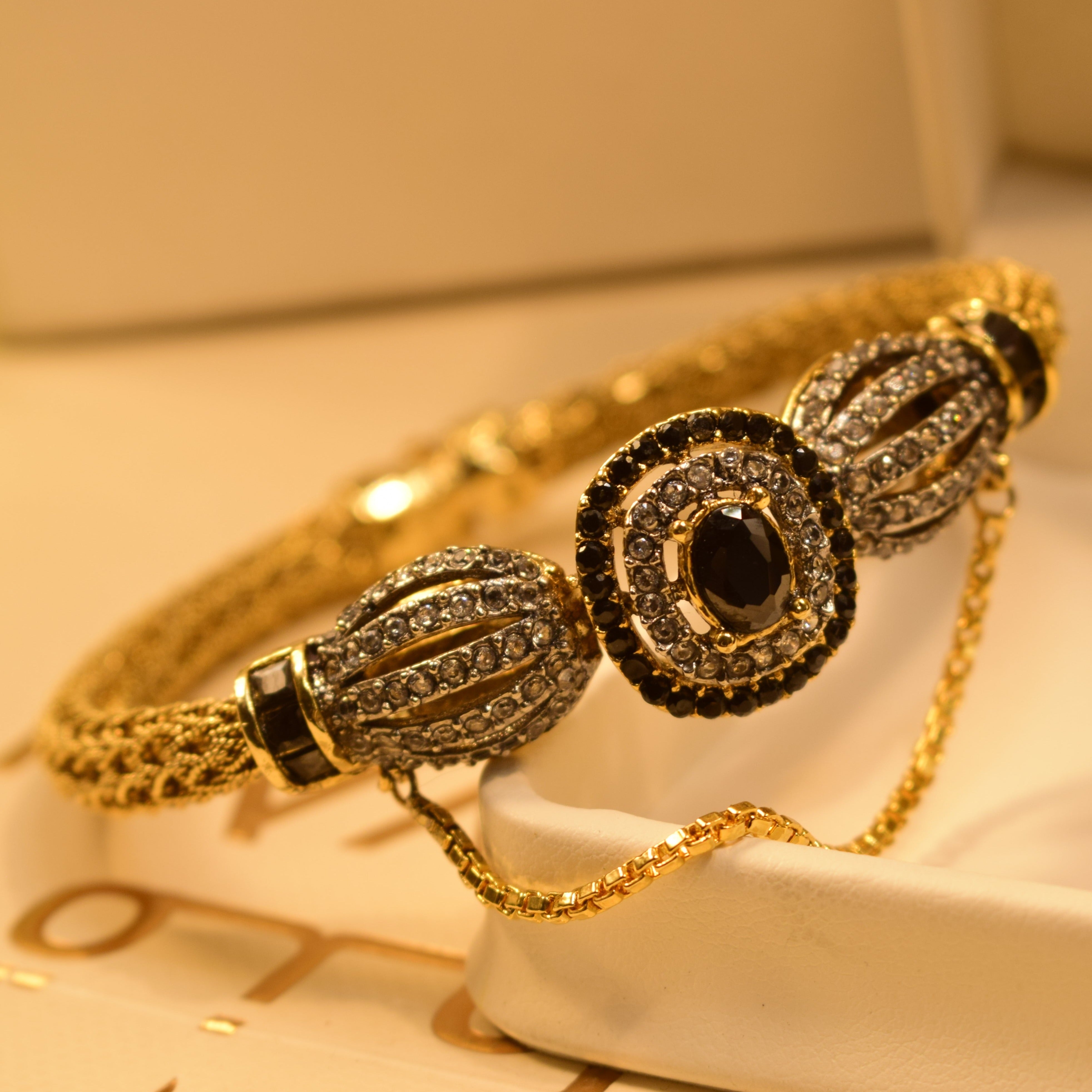 Beautiful Design Gold Plated Bangle Set for Girls/Women