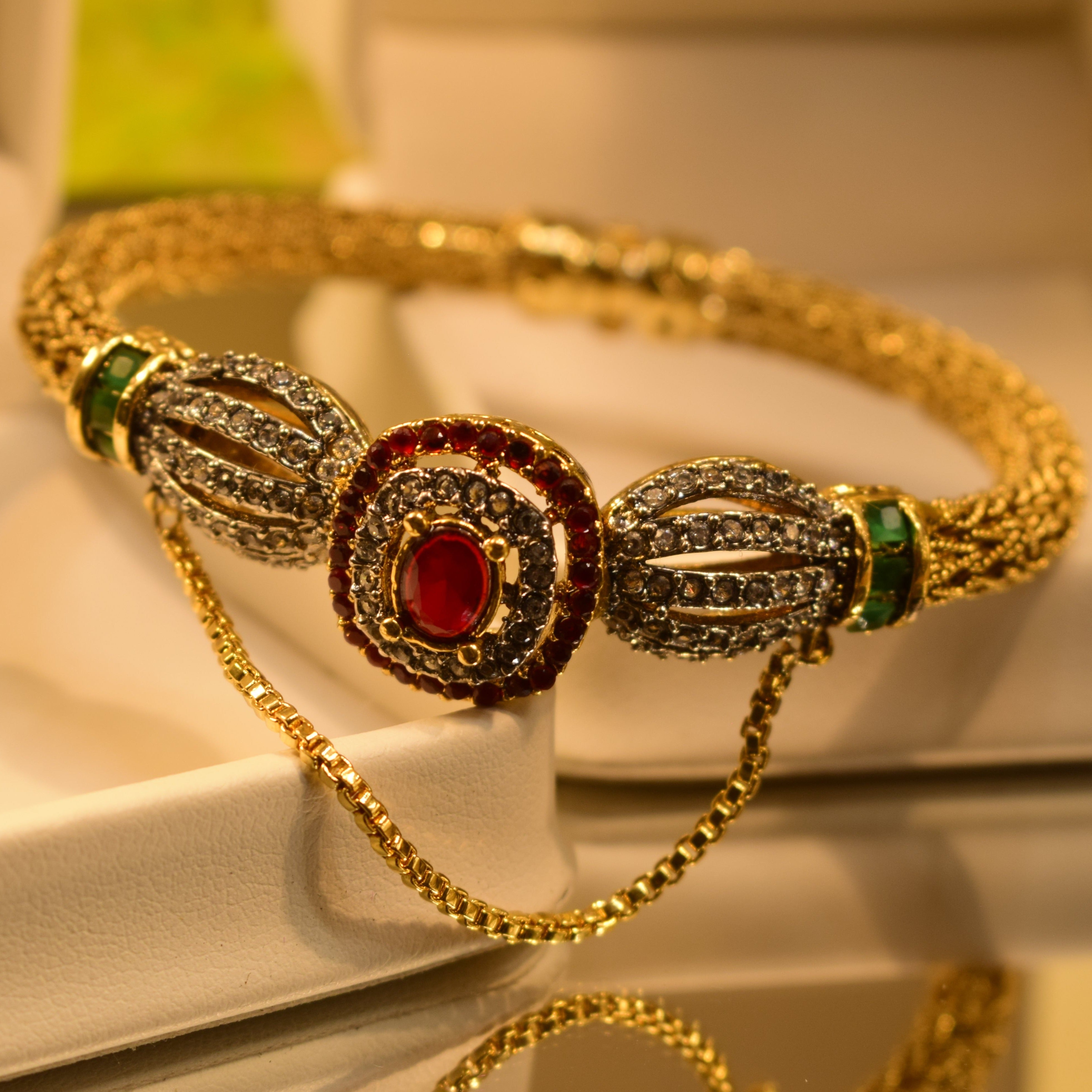 Beautiful Design Gold Plated Bangle Set for Girls/Women