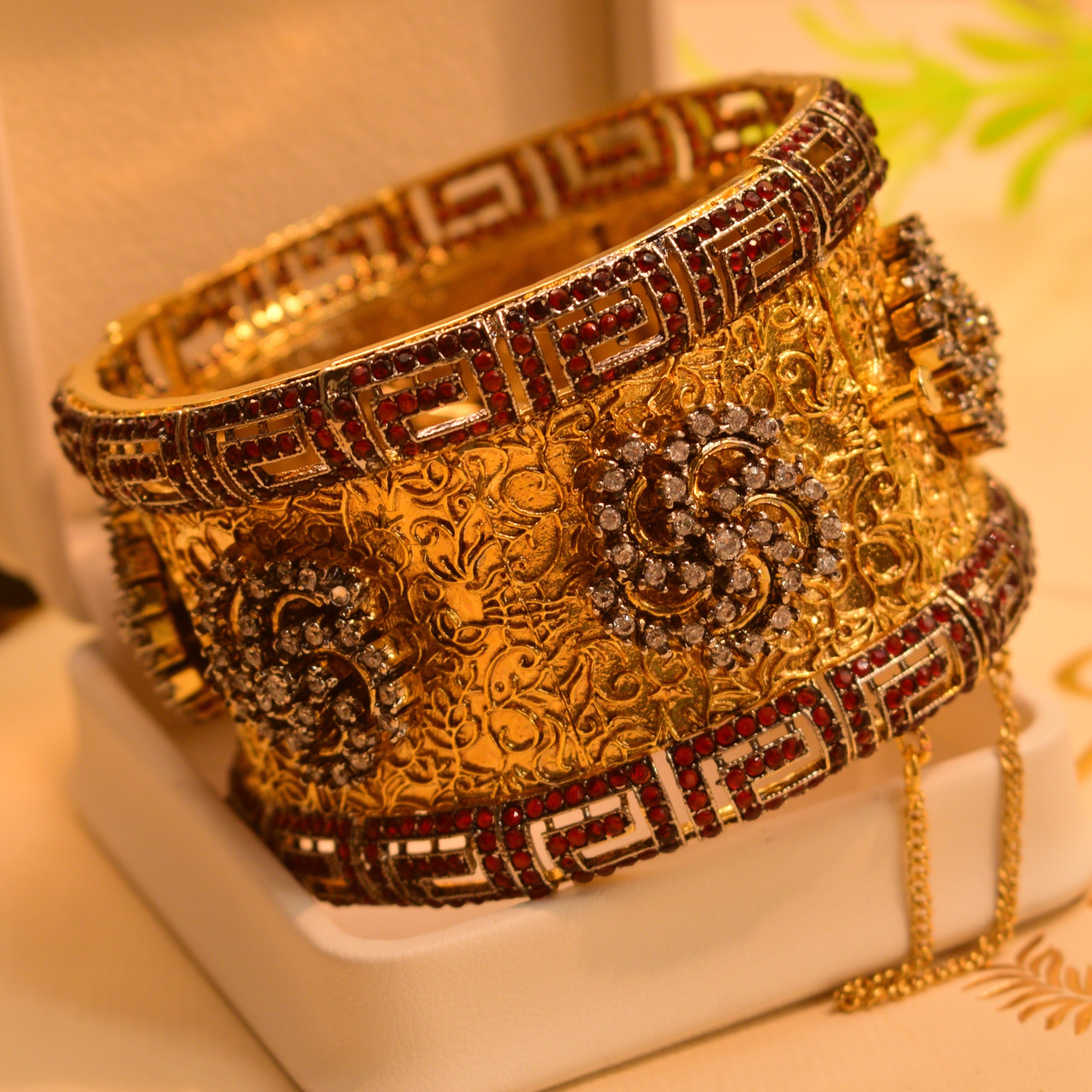 Stylish 24k Gold Plated Bangle for Girls/Women