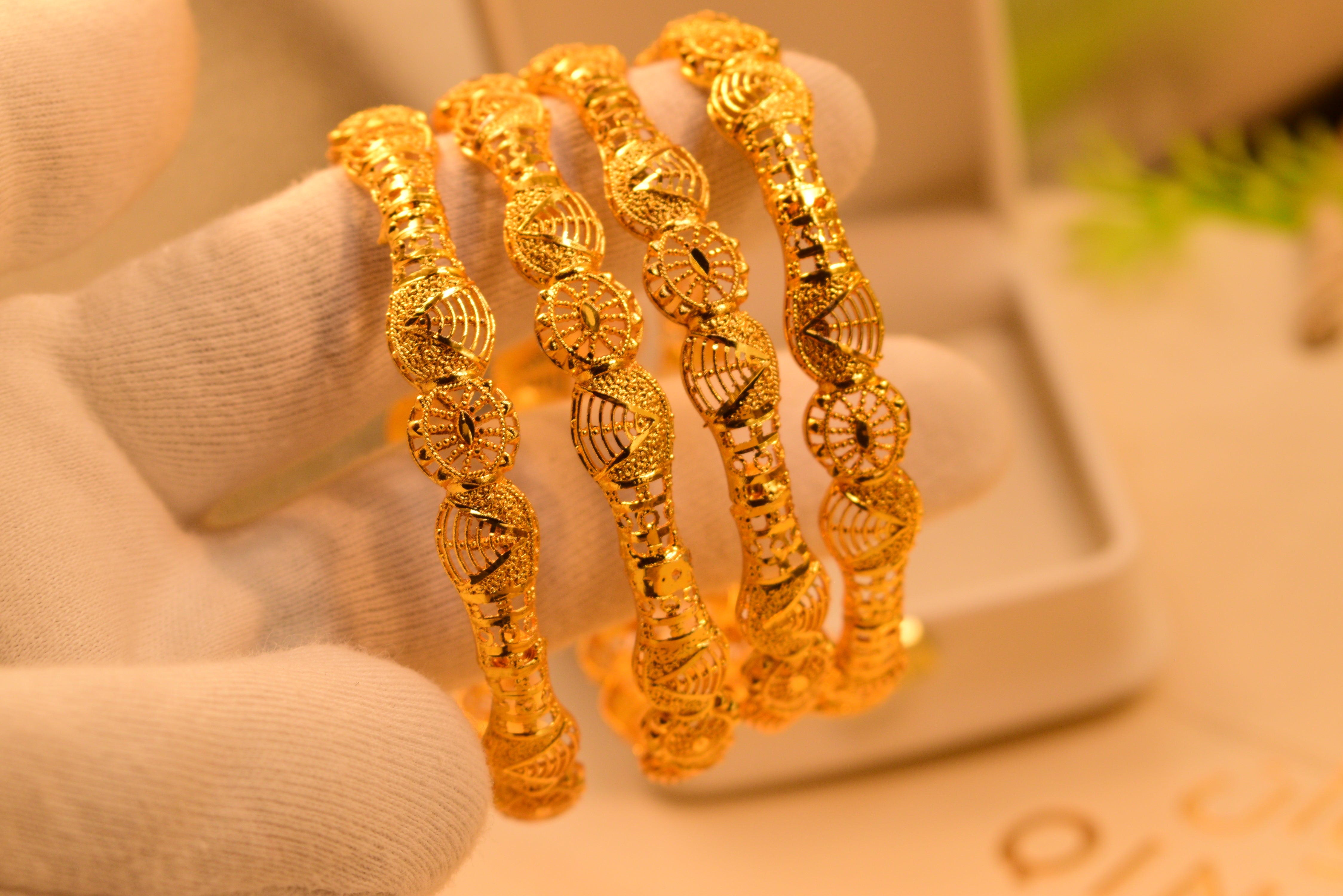 Beautiful Design 24K Gold Plated 4pc Bangles Set for Girls/Women