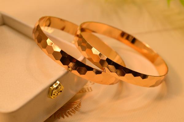 Glamorous Design 24K Gold Plated Bangles Set for Girls/Women