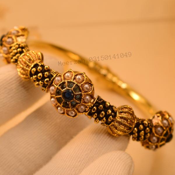 Glamorous Design Real Stones Gold Plated Bangle for Girls/Women