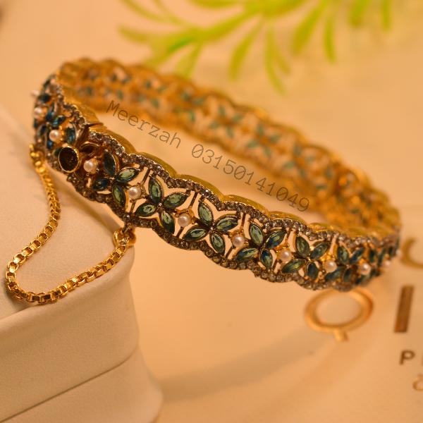 Elegant Luminous Real Stones Gold Plated Bangle for Girls/Women