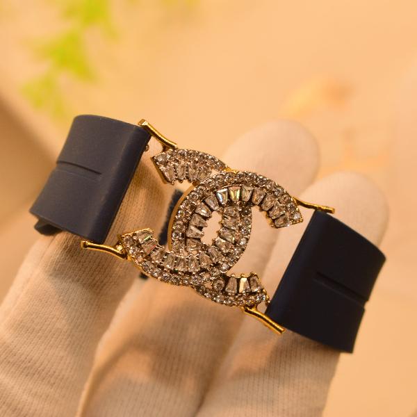 Luminous Unique Design Gold Plated Strap Bracelet for Girls/Women