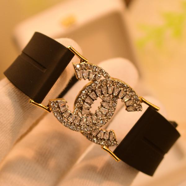 Luminous Unique Design Gold Plated Strap Bracelet for Girls/Women