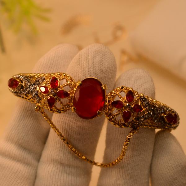 Gorgeous Design Gold Plated Real Stones Bangle for Girls/Women