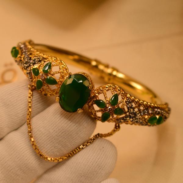 Gorgeous Design Gold Plated Real Stones Bangle for Girls/Women