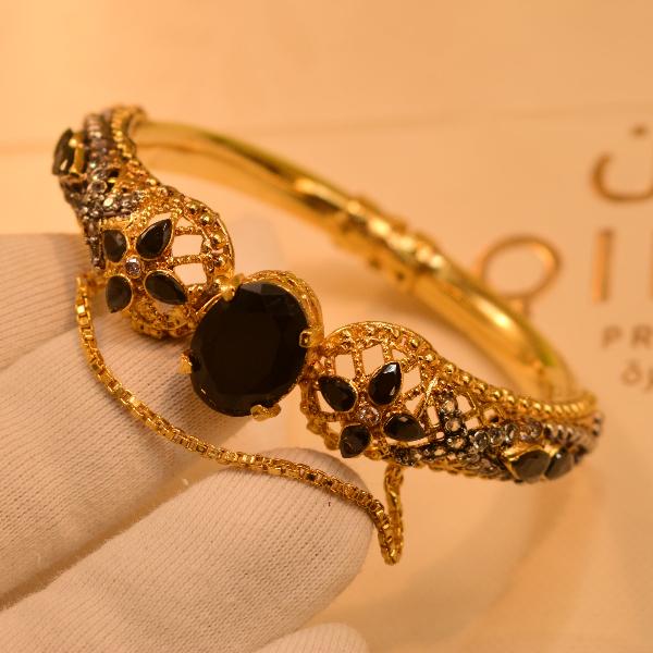 Gorgeous Design Gold Plated Real Stones Bangle for Girls/Women