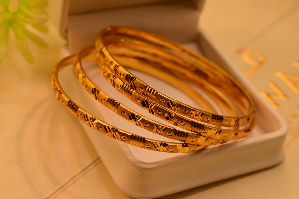 Stylish Design Gold Plated 4pc Bangles Set for Girls/Women